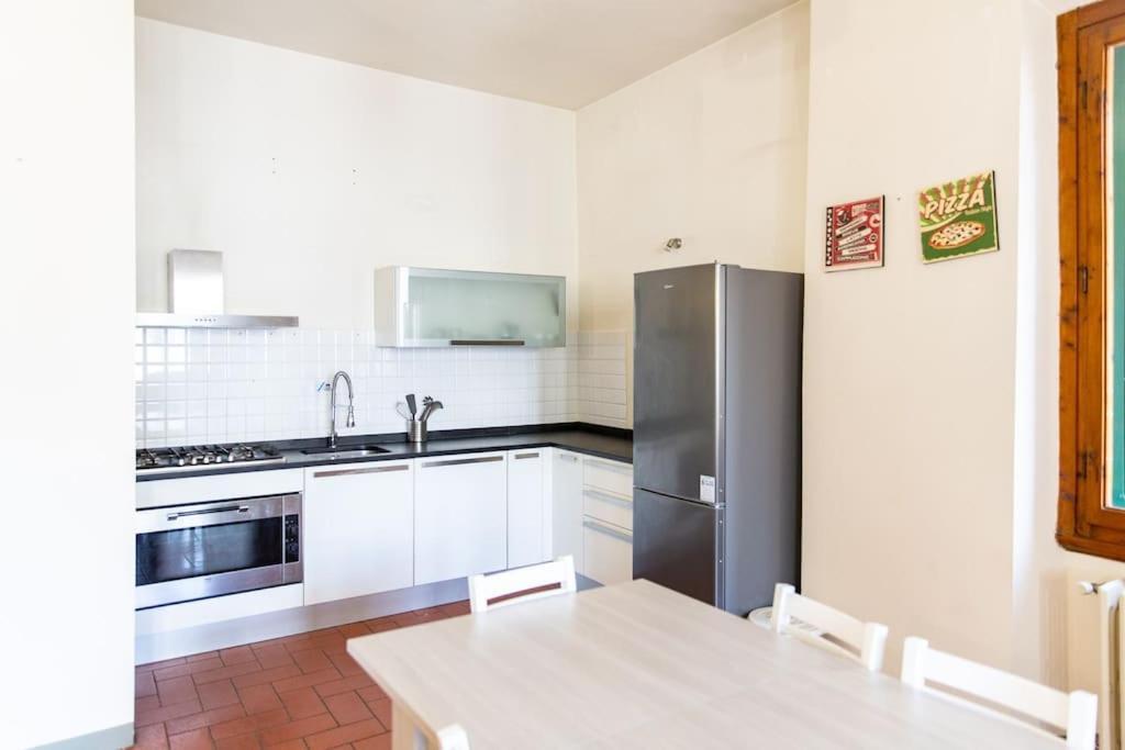 Cozy Apartment With A Strategic Position 佛罗伦萨 外观 照片
